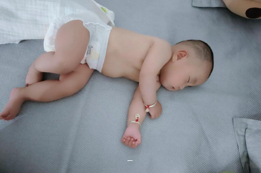 孝义宝宝尿有泡沫怎么回事